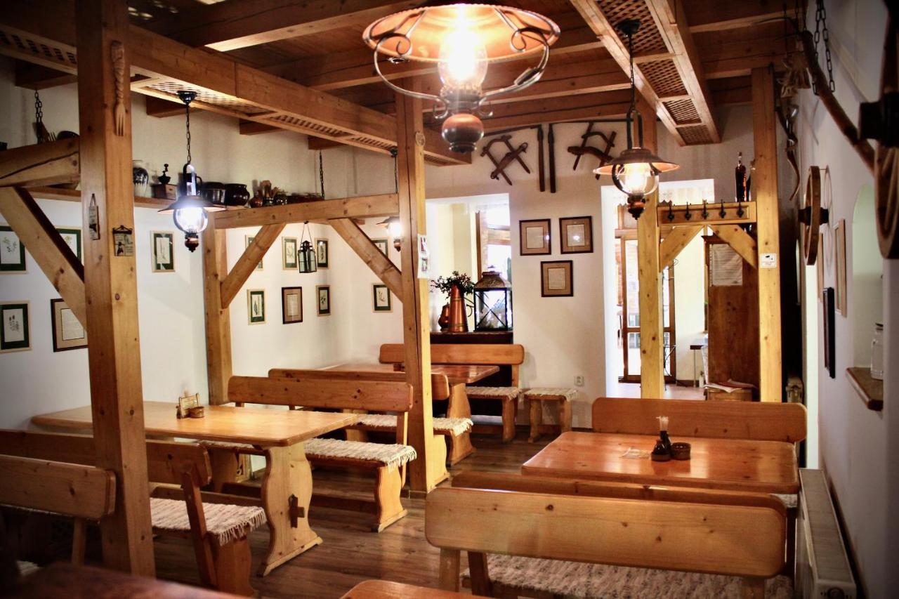 Maria Penzion & Restaurant Trenčín Exterior foto